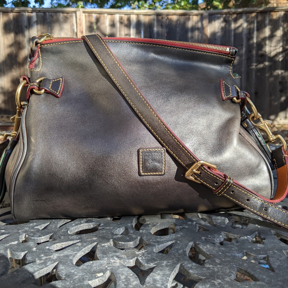 dooney bourke florentine leather medium zip crossbody hobo satchel brown t'moro